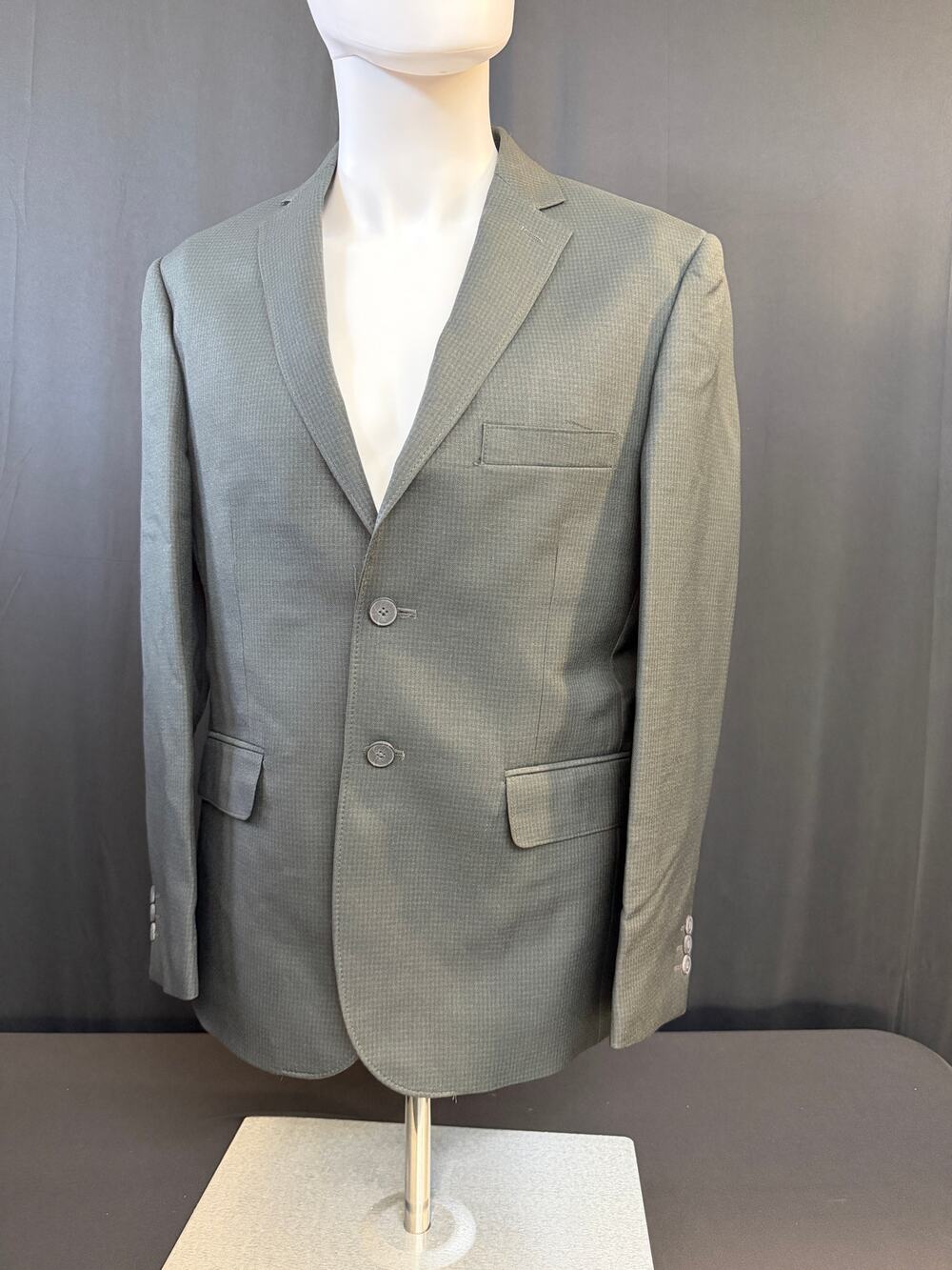 NWT Vittorio Forti Mens Blazer 40S Gray Micro Check 2 Button Sport Coat